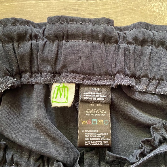 Paperbag Waist Shorts - Picture 5 of 5